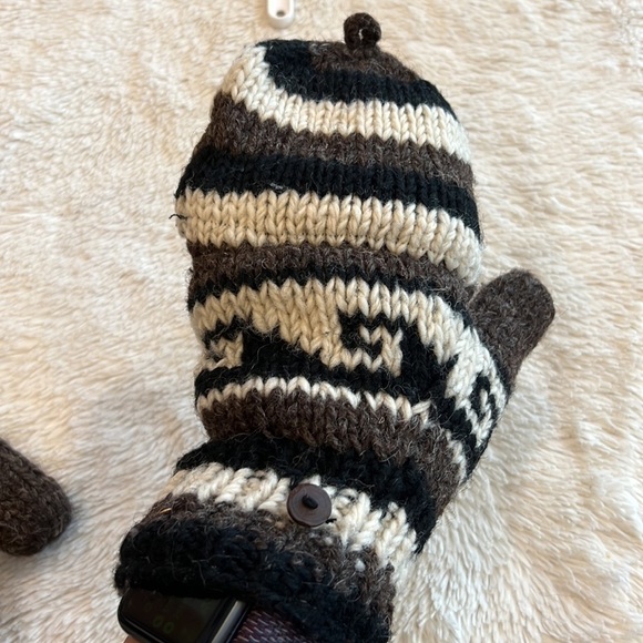 Homemade knit wool Flip Top Gloves - Picture 8 of 8